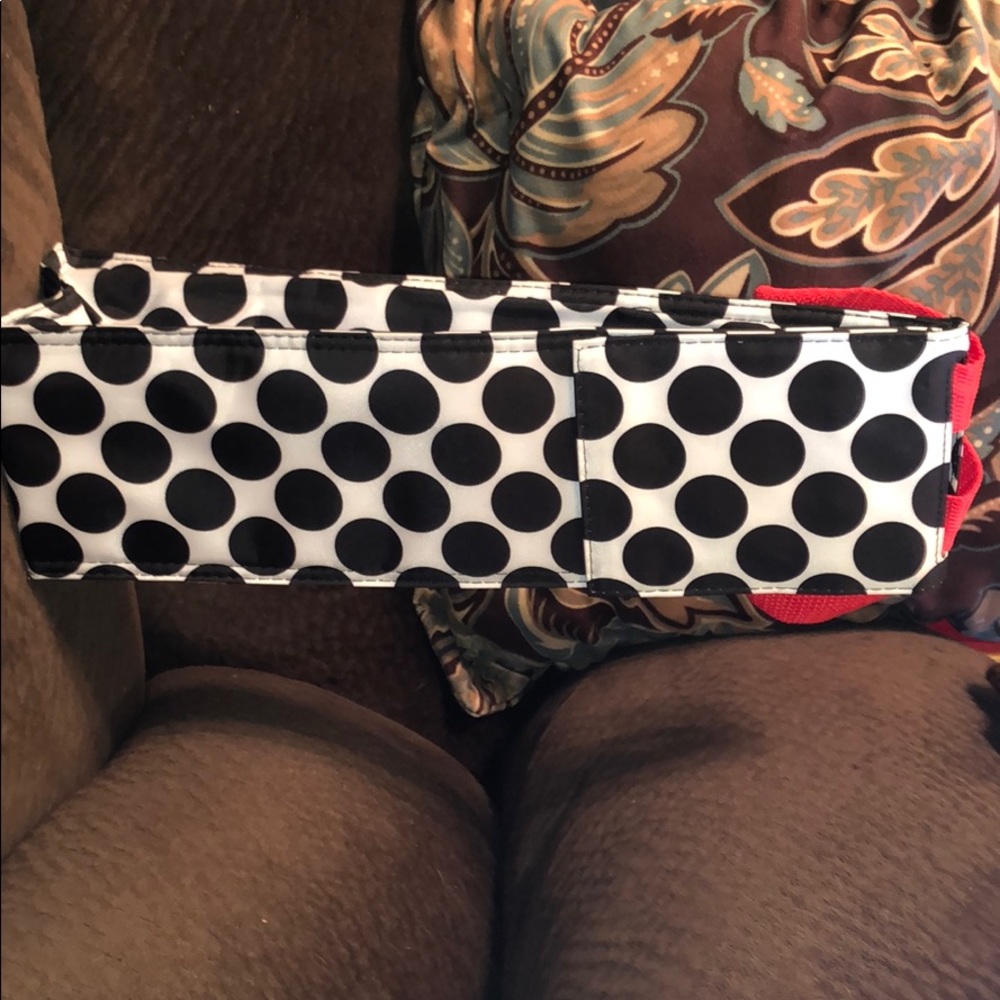 A thirty-one Thermal wine bag